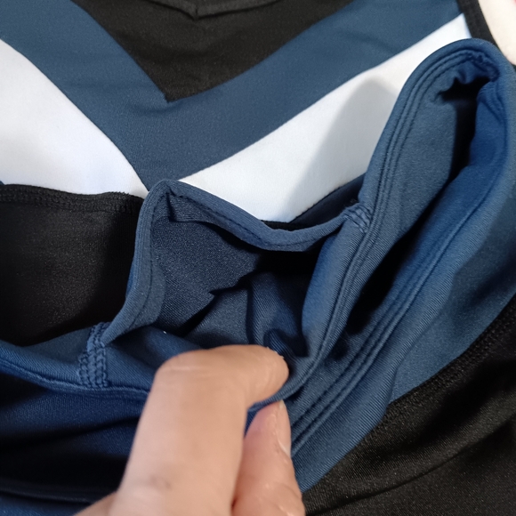 Nwt 3 piece workout set size small/medium - Picture 3 of 6